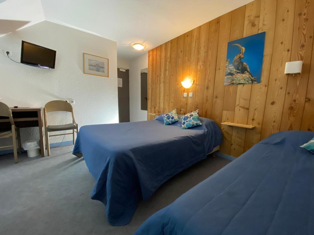 Hotel De La Gare Eygliers Bagian luar foto